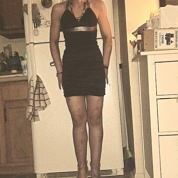 BCBG MAXAZRIA NAVY BLUE PLUNGE BACK SHORT HALTER DRESS, CRISS.CROSS BACK-EUC-XS - Picture 3 of 8